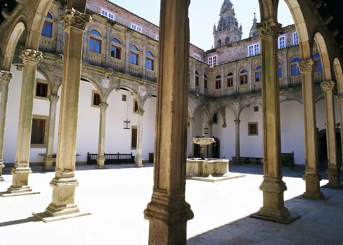 Parador De Santiago - Hostal Reis Catolicos